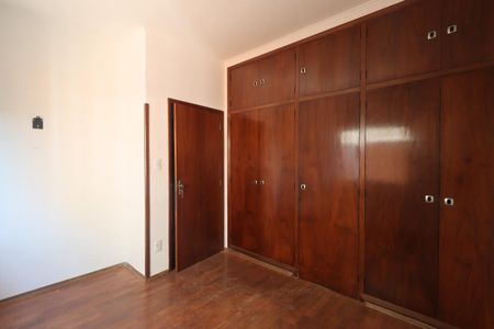 Casa para alugar com 123m², 3 quartos e 4 vagasSuíte