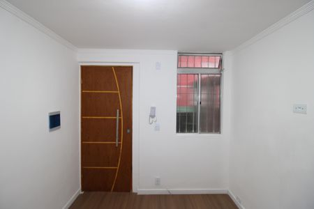 Sala de apartamento para alugar com 2 quartos, 46m² em Cidade Tiradentes, São Paulo