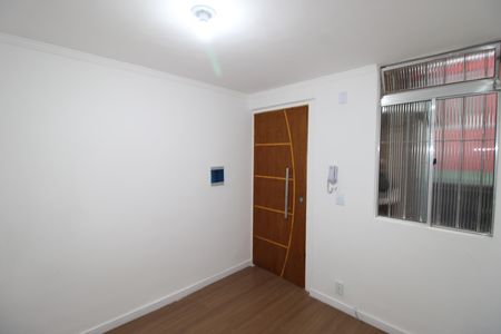 Sala de apartamento para alugar com 2 quartos, 46m² em Cidade Tiradentes, São Paulo
