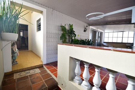 Casa para alugar com 280m², 4 quartos e 2 vagasEntrada