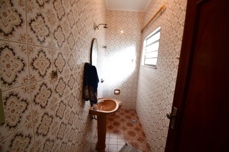 Casa para alugar com 280m², 4 quartos e 2 vagasLavabo