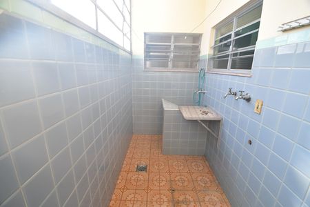 Casa para alugar com 280m², 4 quartos e 2 vagasÁrea de Serviço