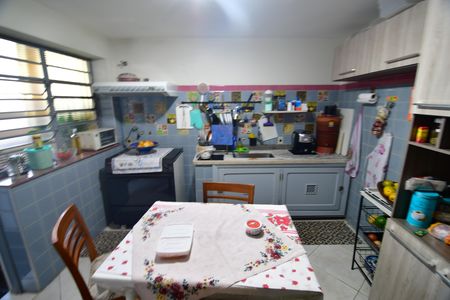 Casa para alugar com 280m², 4 quartos e 2 vagasCozinha 2