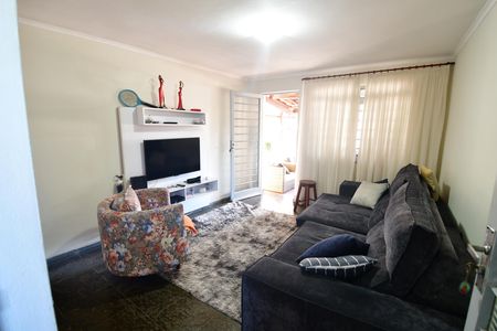 Casa para alugar com 280m², 4 quartos e 2 vagasSala 2