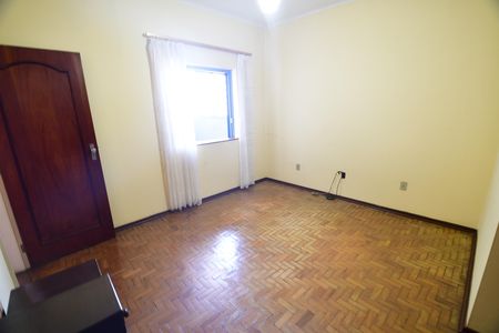 Casa para alugar com 280m², 4 quartos e 2 vagasQuarto 1