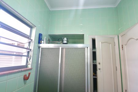 Casa para alugar com 280m², 4 quartos e 2 vagasBanheiro Social