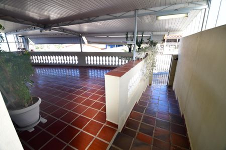 Casa para alugar com 280m², 4 quartos e 2 vagasVaranda