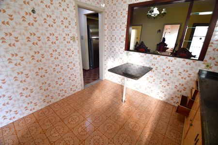 Casa para alugar com 280m², 4 quartos e 2 vagasCozinha