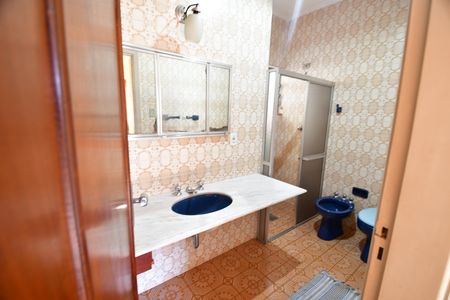 Casa para alugar com 280m², 4 quartos e 2 vagasBanheiro Suíte