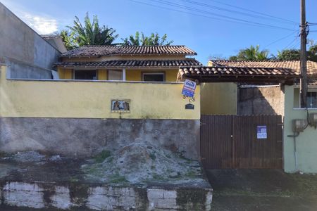 Casa para alugar com 225m², 2 quartos e 2 vagas Casa para alugar com 225m², 2 quartos e 2 vagasFachada