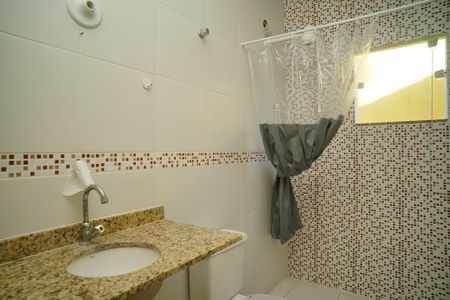 Casa para alugar com 225m², 2 quartos e 2 vagas Casa para alugar com 225m², 2 quartos e 2 vagasBanheiro Social