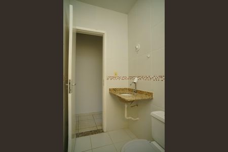 Casa para alugar com 225m², 2 quartos e 2 vagas Casa para alugar com 225m², 2 quartos e 2 vagasBanheiro Social