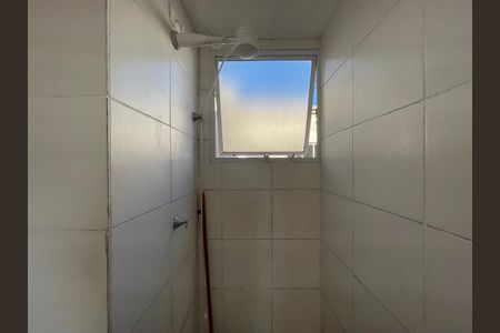 Apartamento à venda com 42m², 2 quartos e 1 vaga Apartamento à venda com 42m², 2 quartos e 1 vagaBanheiro