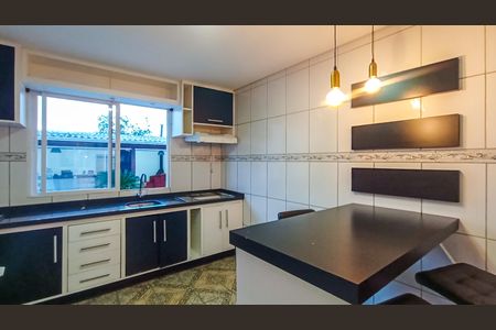 Casa para alugar com 200m², 3 quartos e 4 vagas Casa para alugar com 200m², 3 quartos e 4 vagasCozinha