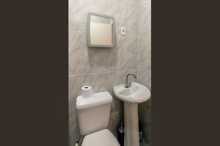 Casa para alugar com 200m², 3 quartos e 4 vagas Casa para alugar com 200m², 3 quartos e 4 vagasBanheiro Social