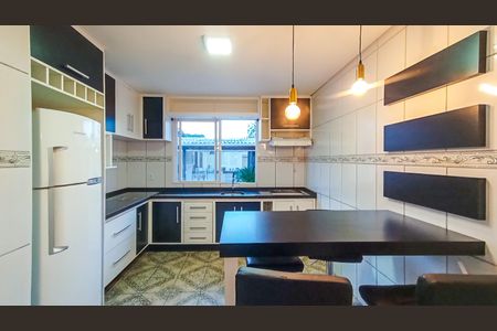 Casa para alugar com 200m², 3 quartos e 4 vagas Casa para alugar com 200m², 3 quartos e 4 vagasCozinha