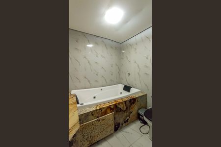 Casa para alugar com 200m², 3 quartos e 4 vagas Casa para alugar com 200m², 3 quartos e 4 vagasBanheiro suite