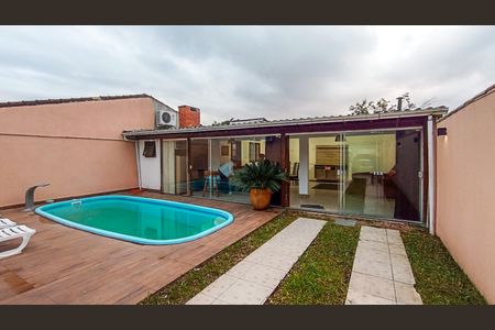 Casa para alugar com 200m², 3 quartos e 4 vagas Casa para alugar com 200m², 3 quartos e 4 vagasQuintal