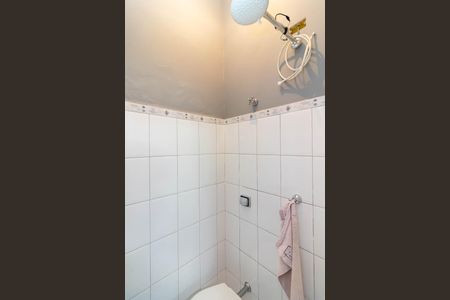 Casa à venda com 252m², 3 quartos e 4 vagasGaragem - Banheiro