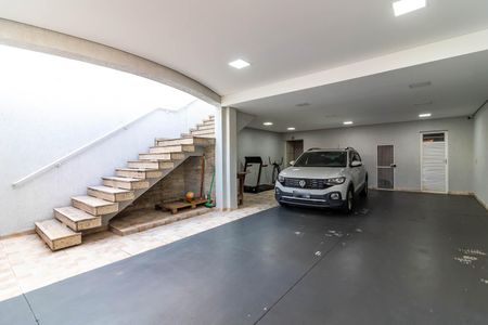 Casa à venda com 252m², 3 quartos e 4 vagasGaragem