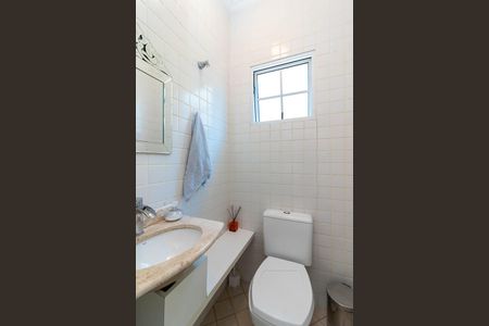 Casa à venda com 252m², 3 quartos e 4 vagasLavabo