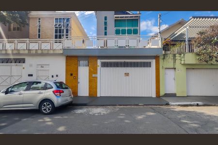 Casa à venda com 252m², 3 quartos e 4 vagasFachada