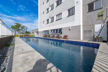 Apartamento à venda com 41m², 2 quartos e 1 vaga Apartamento à venda com 41m², 2 quartos e 1 vagaÁrea comum - Piscina