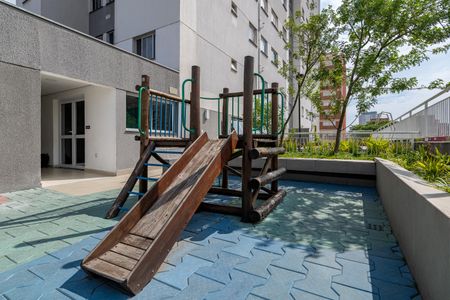 Apartamento à venda com 41m², 2 quartos e 1 vaga Apartamento à venda com 41m², 2 quartos e 1 vagaÁrea comum - Playground