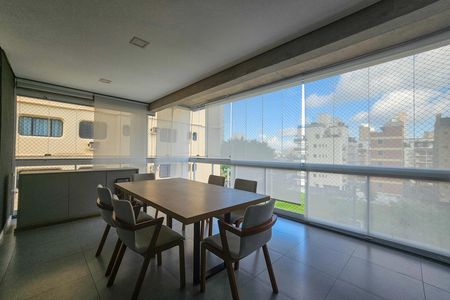 Apartamento para alugar com 136m², 3 quartos e 2 vagas