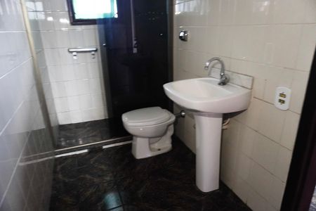 Casa à venda com 249m², 4 quartos e 3 vagasBanheiro da Suíte