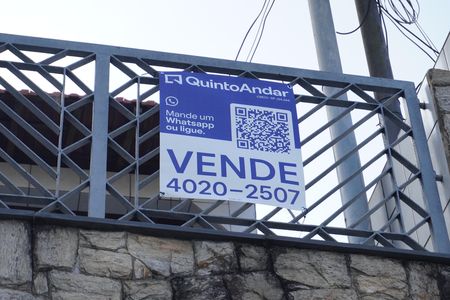 Casa à venda com 249m², 4 quartos e 3 vagasPlaca