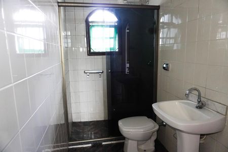 Casa à venda com 249m², 4 quartos e 3 vagasBanheiro da Suíte