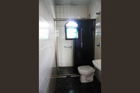 Casa à venda com 249m², 4 quartos e 3 vagasBanheiro da Suíte