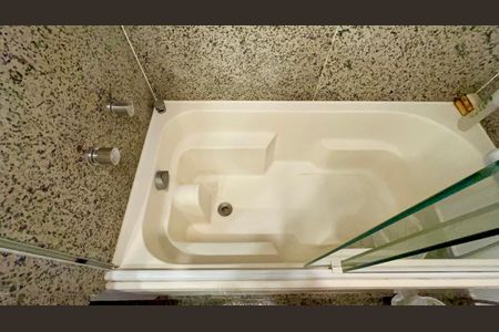 Studio à venda com 32m², 1 quarto e 1 vaga Studio à venda com 32m², 1 quarto e 1 vagaBanheiro