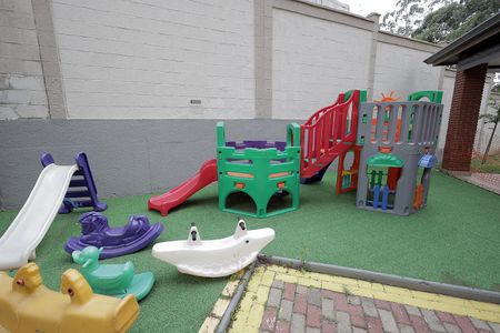 Apartamento para alugar com 45m², 2 quartos e 1 vaga Apartamento para alugar com 45m², 2 quartos e 1 vagaÁrea comum - Playground