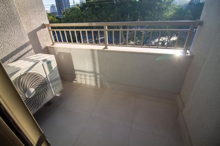 Studio para alugar com 33m², 1 quarto e sem vaga Studio para alugar com 33m², 1 quarto e sem vagaTerraço