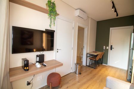 Studio para alugar com 33m², 1 quarto e sem vaga Studio para alugar com 33m², 1 quarto e sem vagaSala