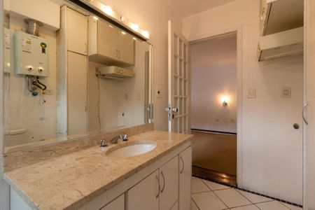 Apartamento para alugar com 54m², 1 quarto e 1 vaga Apartamento para alugar com 54m², 1 quarto e 1 vagaBanheiro da Suíte