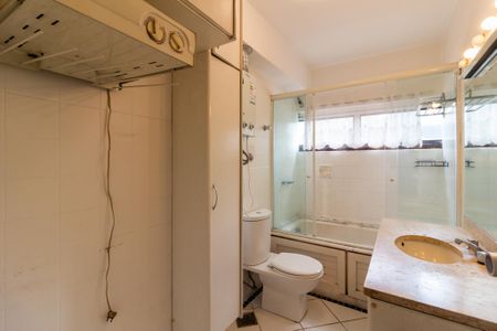 Apartamento para alugar com 54m², 1 quarto e 1 vaga Apartamento para alugar com 54m², 1 quarto e 1 vagaBanheiro da Suíte