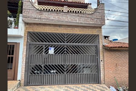 Fachada  de casa à venda com 3 quartos, 400m² em Vila Rosa, São Bernardo do Campo