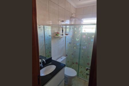 Casa para alugar com 198m², 3 quartos e 4 vagasBanheiro 