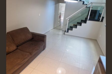 Sala de casa para alugar com 3 quartos, 198m² em Parque São Lucas, São Paulo