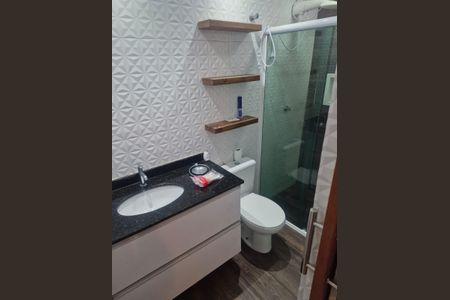 Casa para alugar com 198m², 3 quartos e 4 vagasBanheiro 