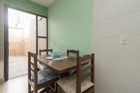 Apartamento à venda com 47m², 2 quartos e sem vaga Apartamento à venda com 47m², 2 quartos e sem vagaCozinha