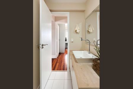 Apartamento para alugar com 85m², 3 quartos e 2 vagas Apartamento para alugar com 85m², 3 quartos e 2 vagasBanheiro Social