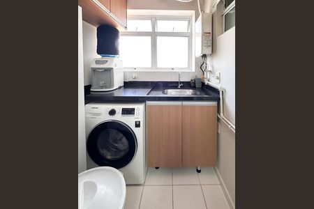 Apartamento para alugar com 85m², 3 quartos e 2 vagas Apartamento para alugar com 85m², 3 quartos e 2 vagasÁrea de Serviço