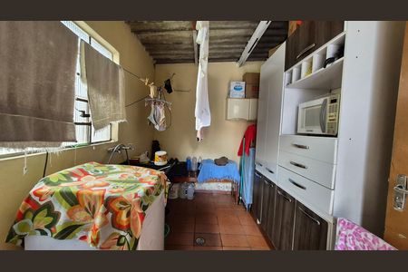 Casa à venda com 100m², 2 quartos e 1 vaga