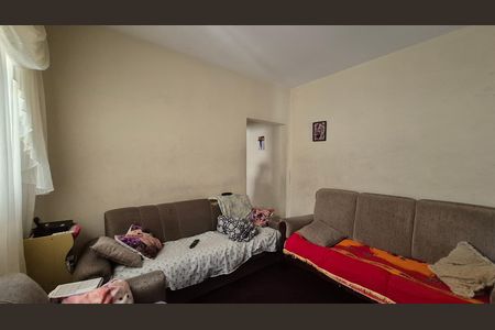 Casa à venda com 100m², 2 quartos e 1 vaga