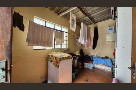 Casa à venda com 100m², 2 quartos e 1 vaga