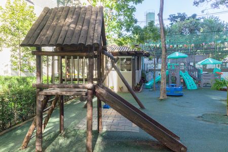Apartamento à venda com 54m², 2 quartos e 1 vaga Apartamento à venda com 54m², 2 quartos e 1 vagaÁrea comum - Playground